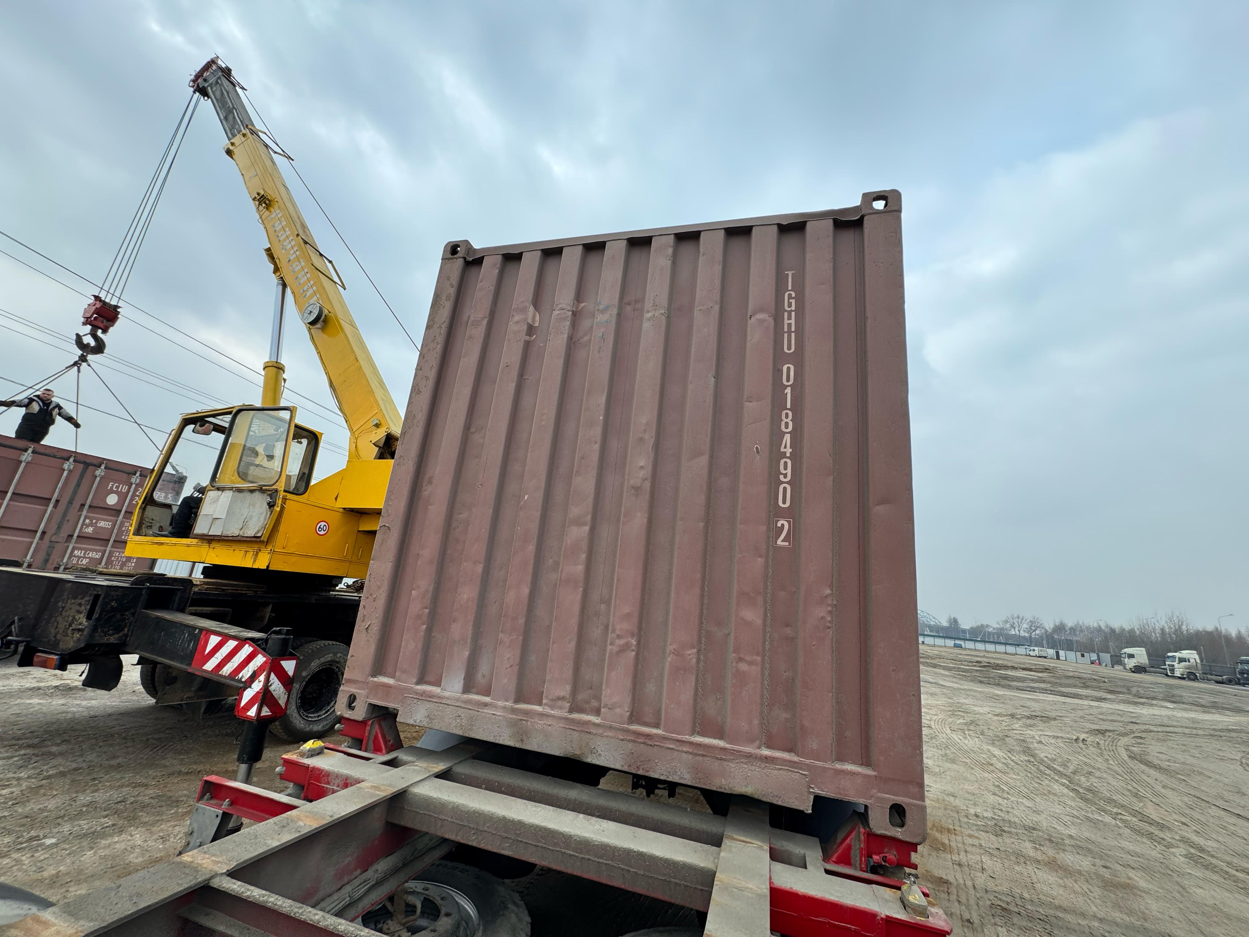 Морской контейнер TGHU0184902